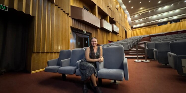 Entrevista En Llamas: Ocarina Murtagh Coordinadora Teatro Municipal de Arica