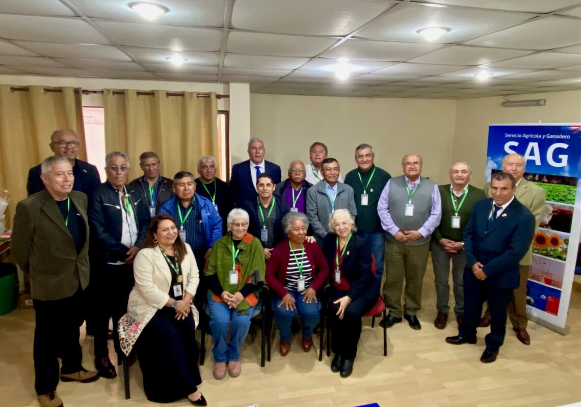 Encuentro con exfuncionarios marca emotivo inicio del mes aniversario del SAG en Arica y Parinacota