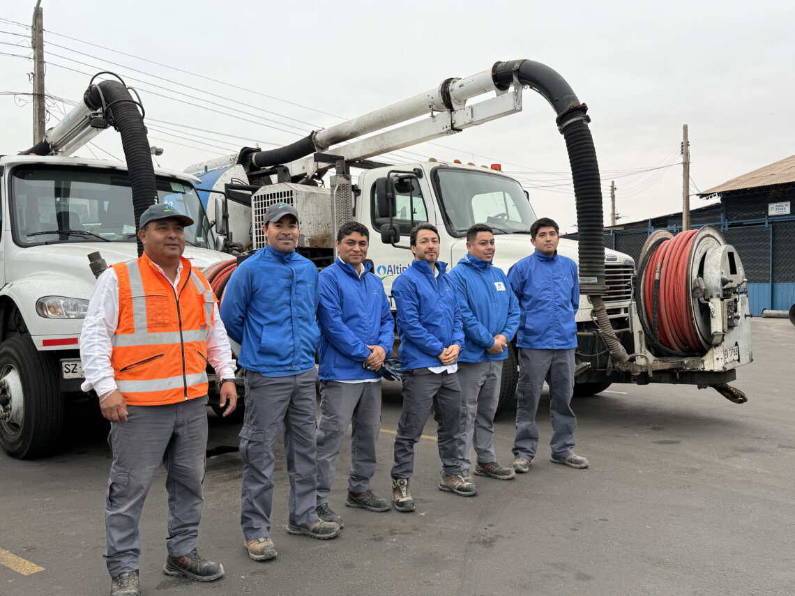 Camiones Vactor: el trabajo silencioso que mantiene operativas las redes de  alcantarillado en Arica