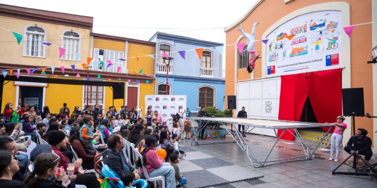 EL “FESTIVAL DE LOS PATRIMONOS” CONGREGÓ A CENTENARES DE NIÑOS, NIÑAS Y ADOLESCENTES QUE CELEBRARON EL PATRIMONIO CULTURAL EN ARICA