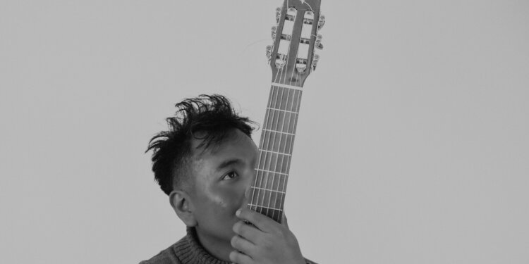 Victormanuel estrena “ZIRTAEB”: una despedida en canción
