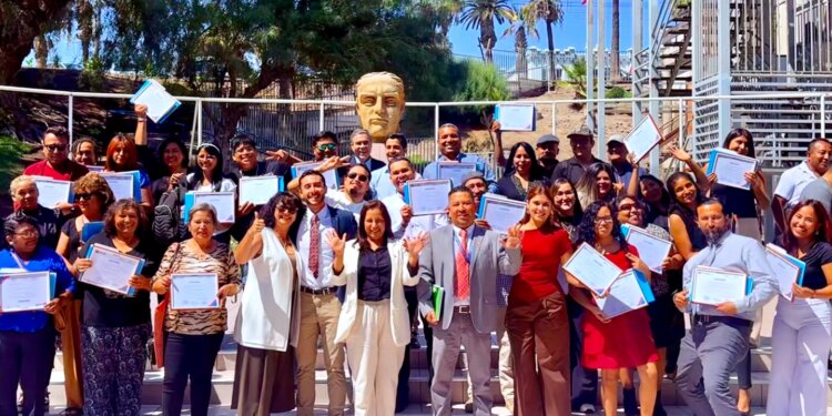 GASTRONOMÍA Y CONSTRUCCIÓN SE FORTALECEN EN LA REGIÓN CON 60 NUEVOS GRADUADOS DE BECAS LABORALES SENCE