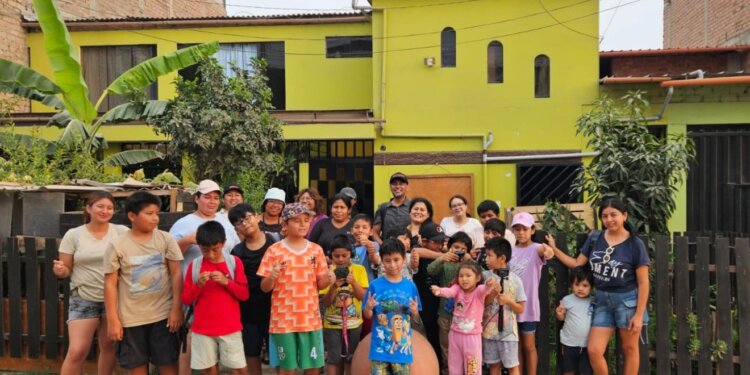 Aricadoc hizo taller en barrio peruano de Lima