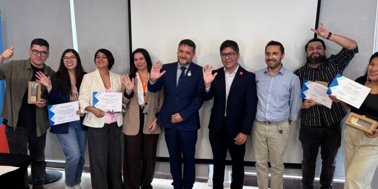 ProChile Arica y Parinacota capacitó a empresas musicales para potenciar su internacionalización