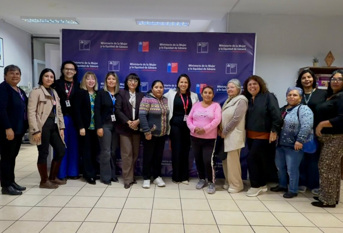 La voz de las cuidadoras toma protagonismo en la Mesa Regional liderada por la Seremi de la Mujer y la Equidad de Género