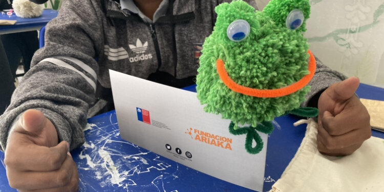 DESDE ARICA A PUERTO MONTT: REGRESAN LOS TALLERES TIKASPOMPON & RECICLA PARA FORTALECER LA IDENTIDAD REGIONAL EN NI脩OS Y NI脩AS DE ESCUELAS RURALES