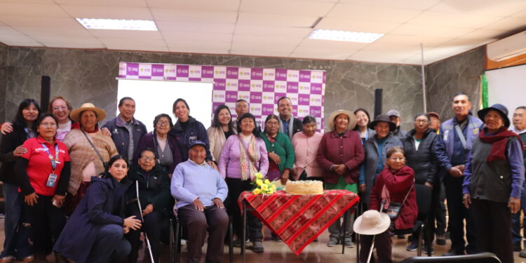 Personas mayores de Putre culminan exitosamente su participación en el Programa Vínculos